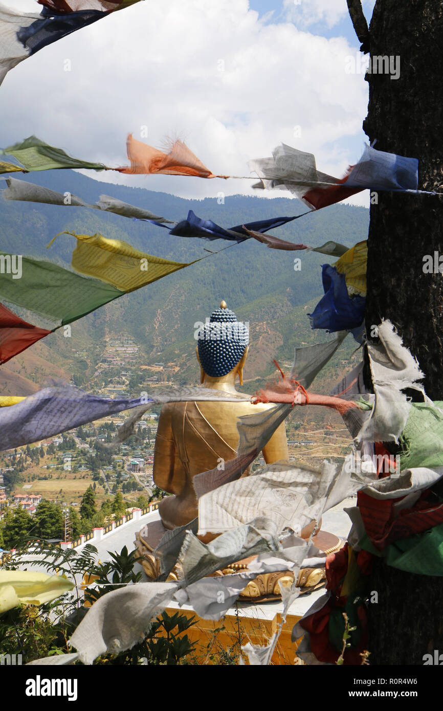 Buddha Statue Dordenma, von hinten, Gebetsfahnen, Thimpu, Bhutan Stockfoto