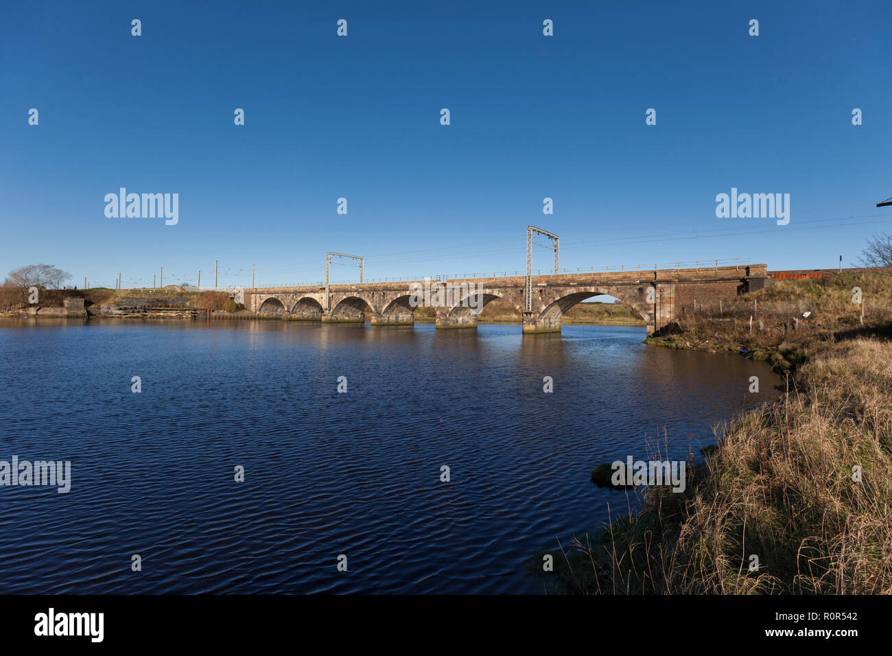 Queens Viadukt, Eisenbahnviadukt Irvine, über den Fluss Irvine, Ayrshire, Schottland Stockfoto