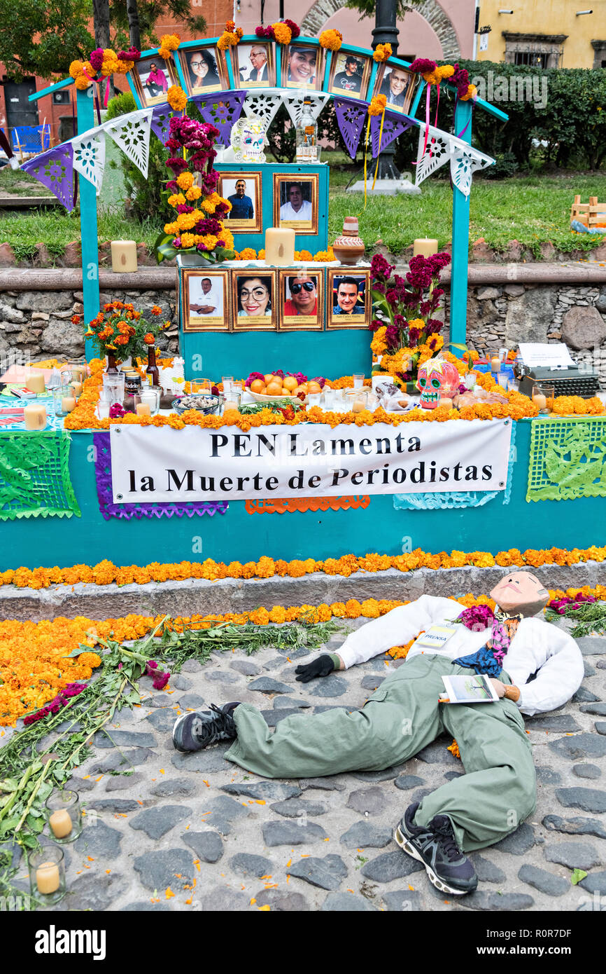 Ein Toter Der Toten Altar Als Ofrenda Fur Journalisten Wahrend Der
