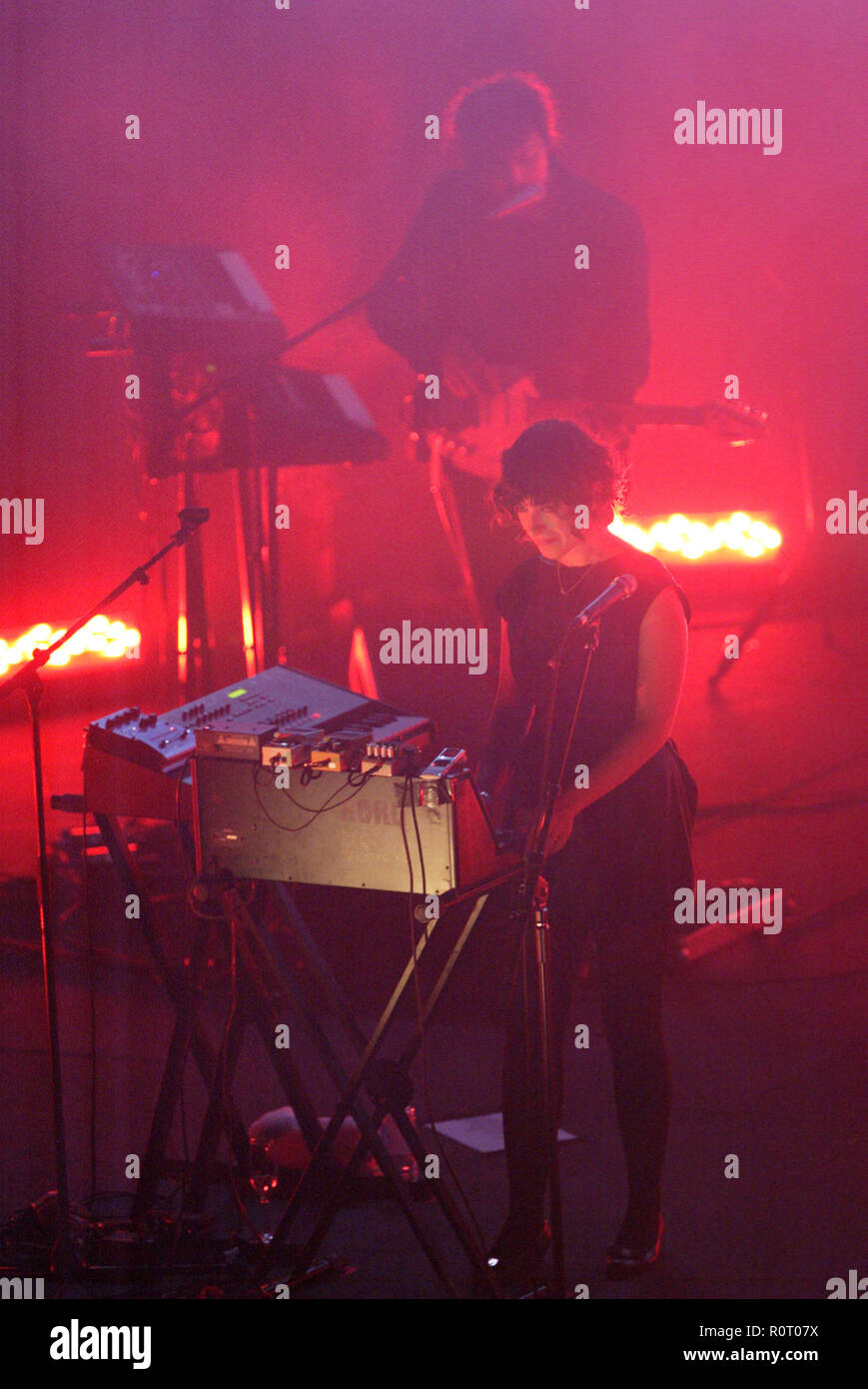Ladytron live im Konzert an Sydney Opera House als Teil von leuchtenden Festival Brian Eno ab 26. Mai veranstaltet wird, vom 14. Juni 2009. Sydney, Australien. 03.06.09. Stockfoto