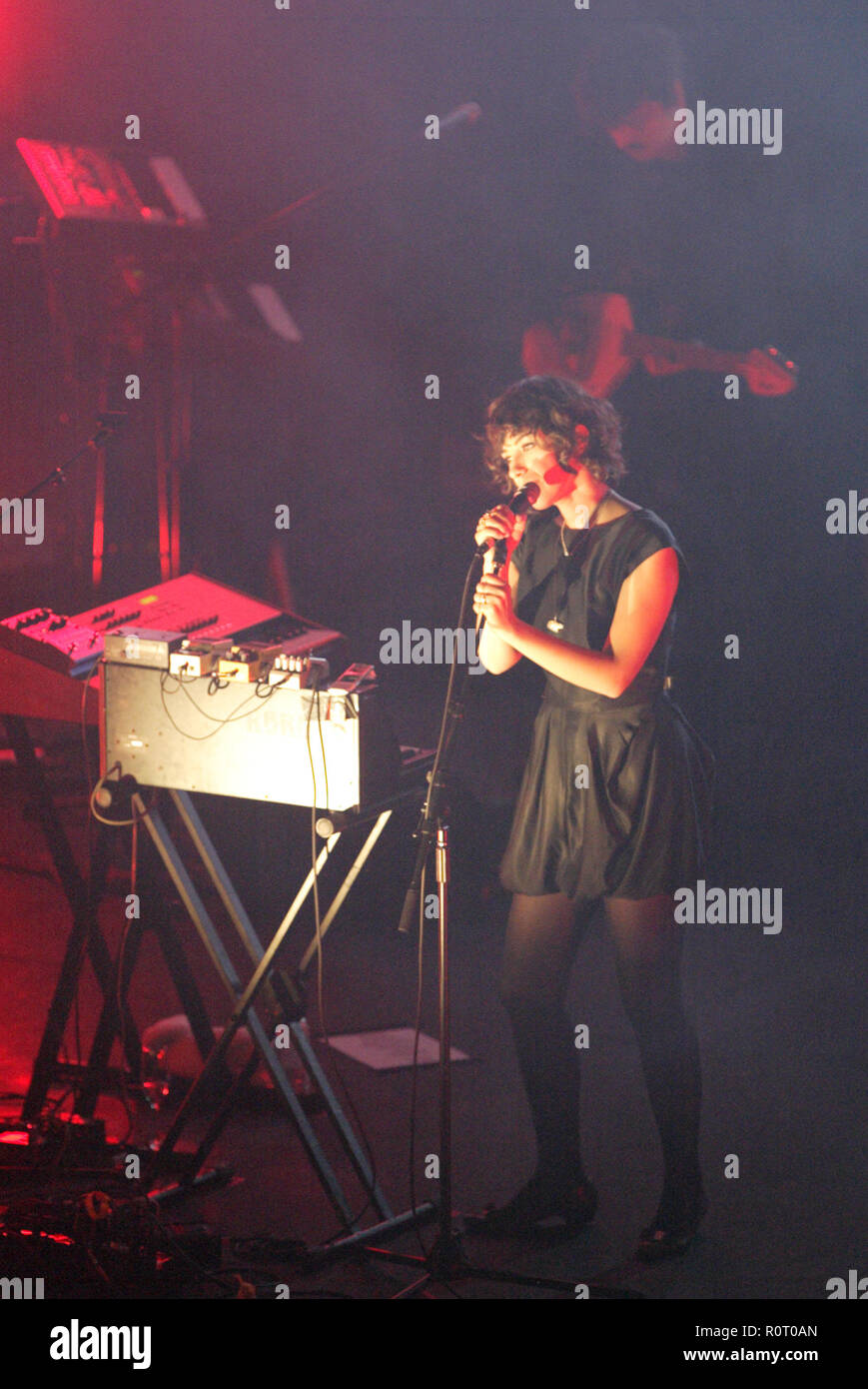 Ladytron live im Konzert an Sydney Opera House als Teil von leuchtenden Festival Brian Eno ab 26. Mai veranstaltet wird, vom 14. Juni 2009. Sydney, Australien. 03.06.09. Stockfoto