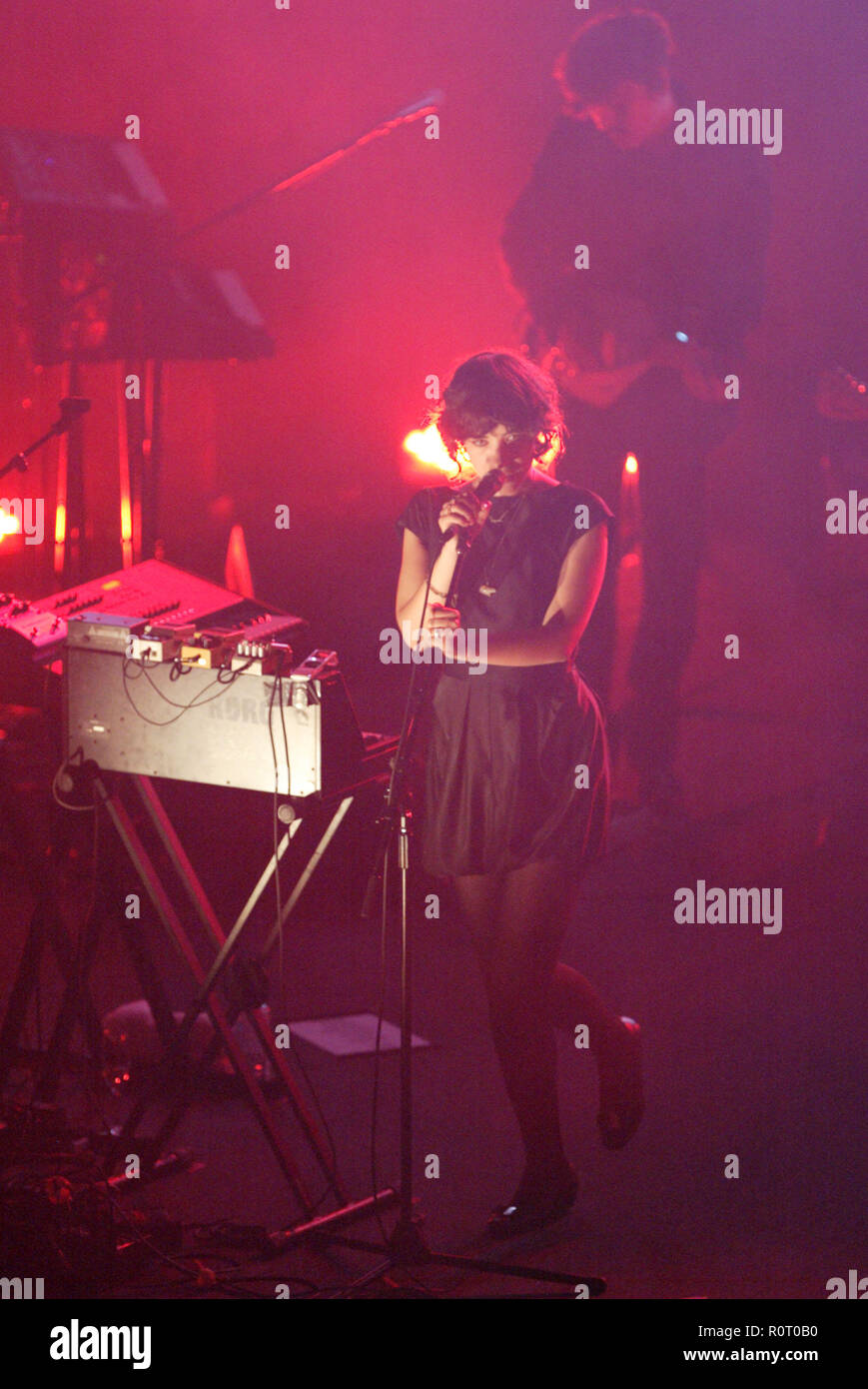 Ladytron live im Konzert an Sydney Opera House als Teil von leuchtenden Festival Brian Eno ab 26. Mai veranstaltet wird, vom 14. Juni 2009. Sydney, Australien. 03.06.09. Stockfoto