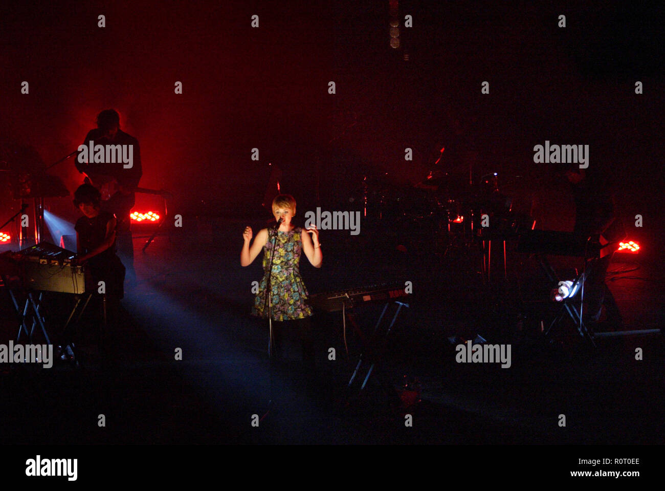 Ladytron live im Konzert an Sydney Opera House als Teil von leuchtenden Festival Brian Eno ab 26. Mai veranstaltet wird, vom 14. Juni 2009. Sydney, Australien. 03.06.09. Stockfoto