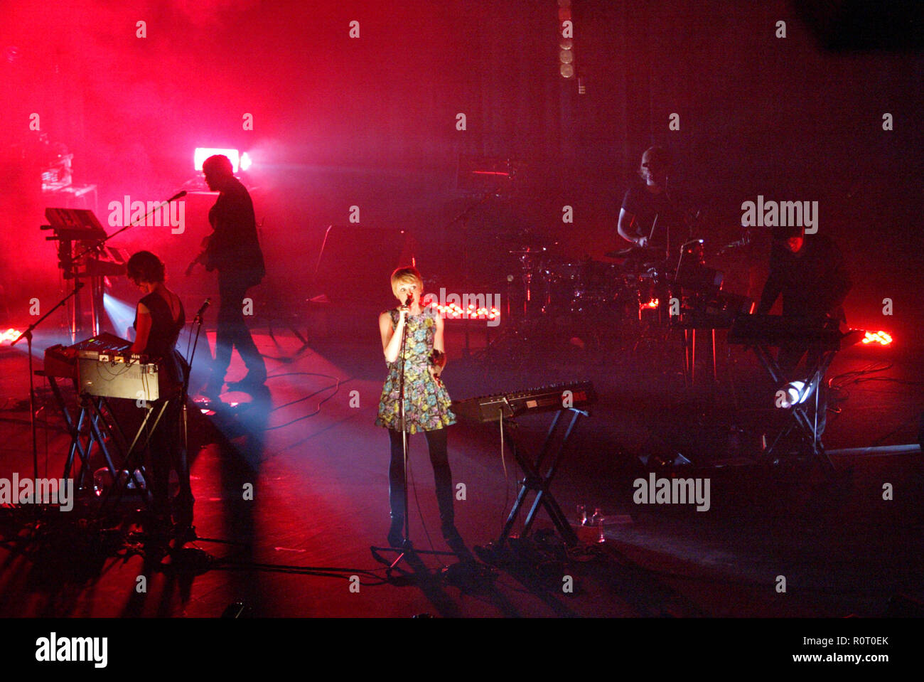 Ladytron live im Konzert an Sydney Opera House als Teil von leuchtenden Festival Brian Eno ab 26. Mai veranstaltet wird, vom 14. Juni 2009. Sydney, Australien. 03.06.09. Stockfoto