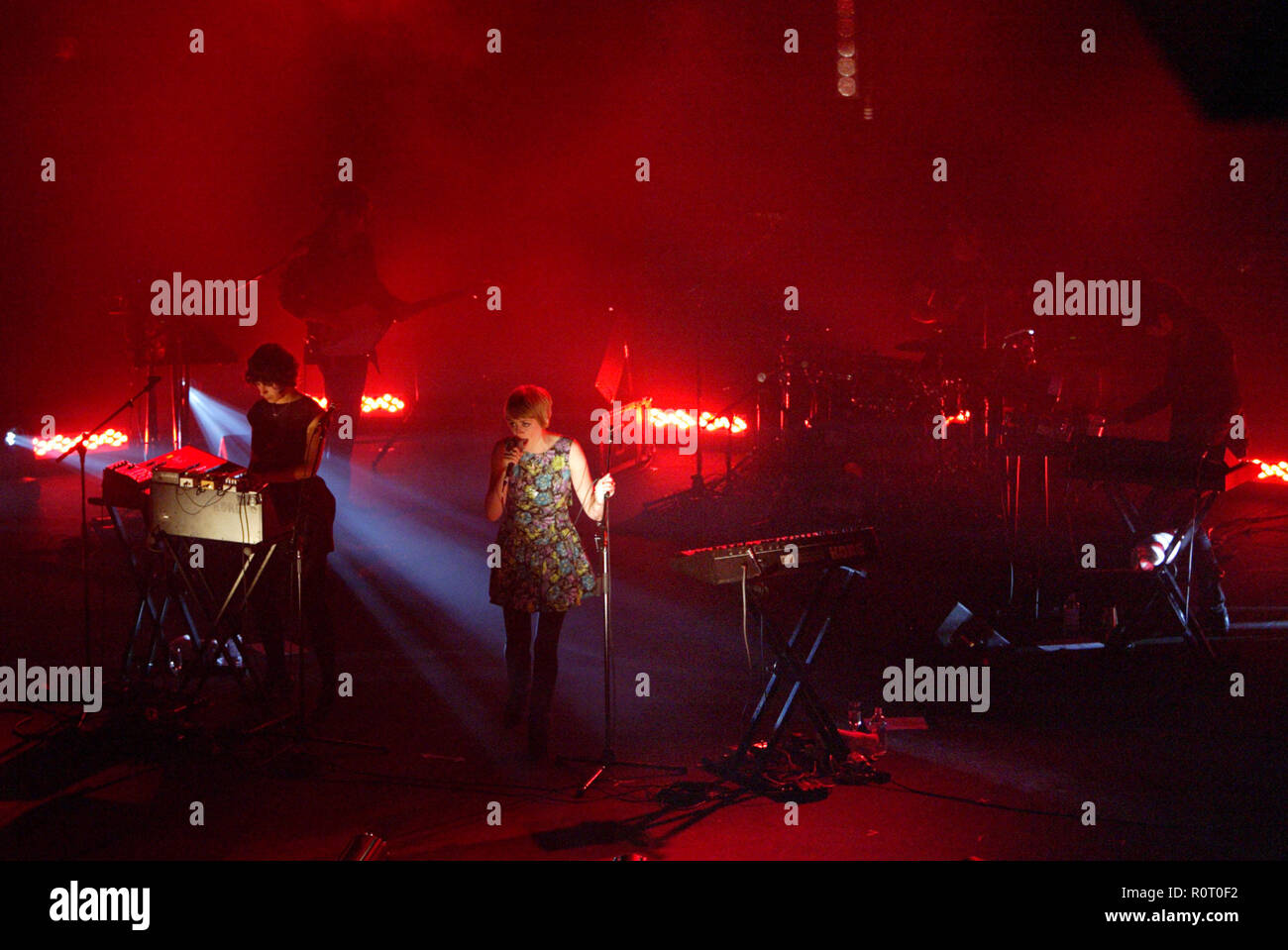 Ladytron live im Konzert an Sydney Opera House als Teil von leuchtenden Festival Brian Eno ab 26. Mai veranstaltet wird, vom 14. Juni 2009. Sydney, Australien. 03.06.09. Stockfoto