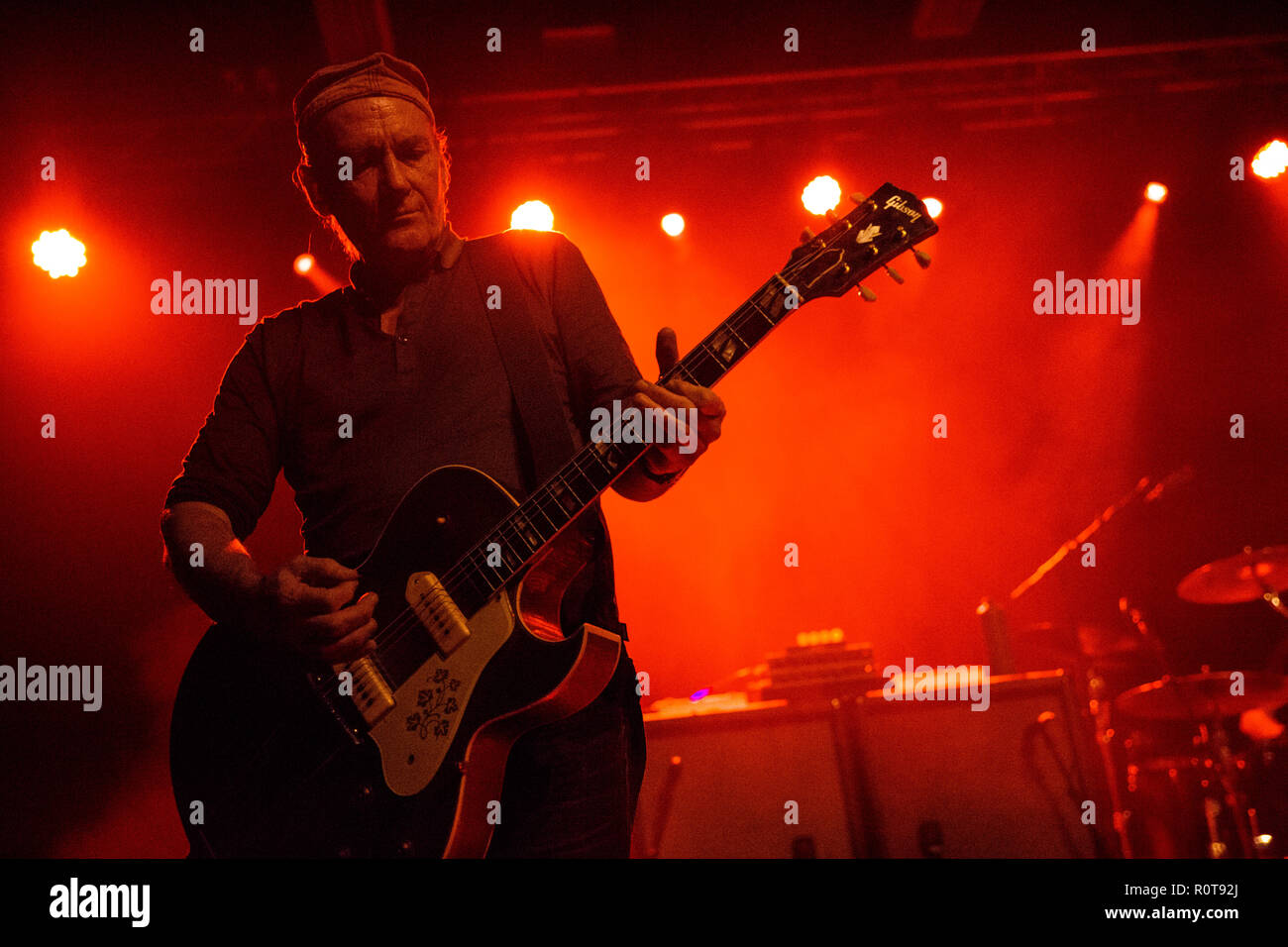 Killing Joke (Gitarrist Geordie Walker) live Performance in Newcastle, 4. November 2018 an der Northumbria Institut Stockfoto