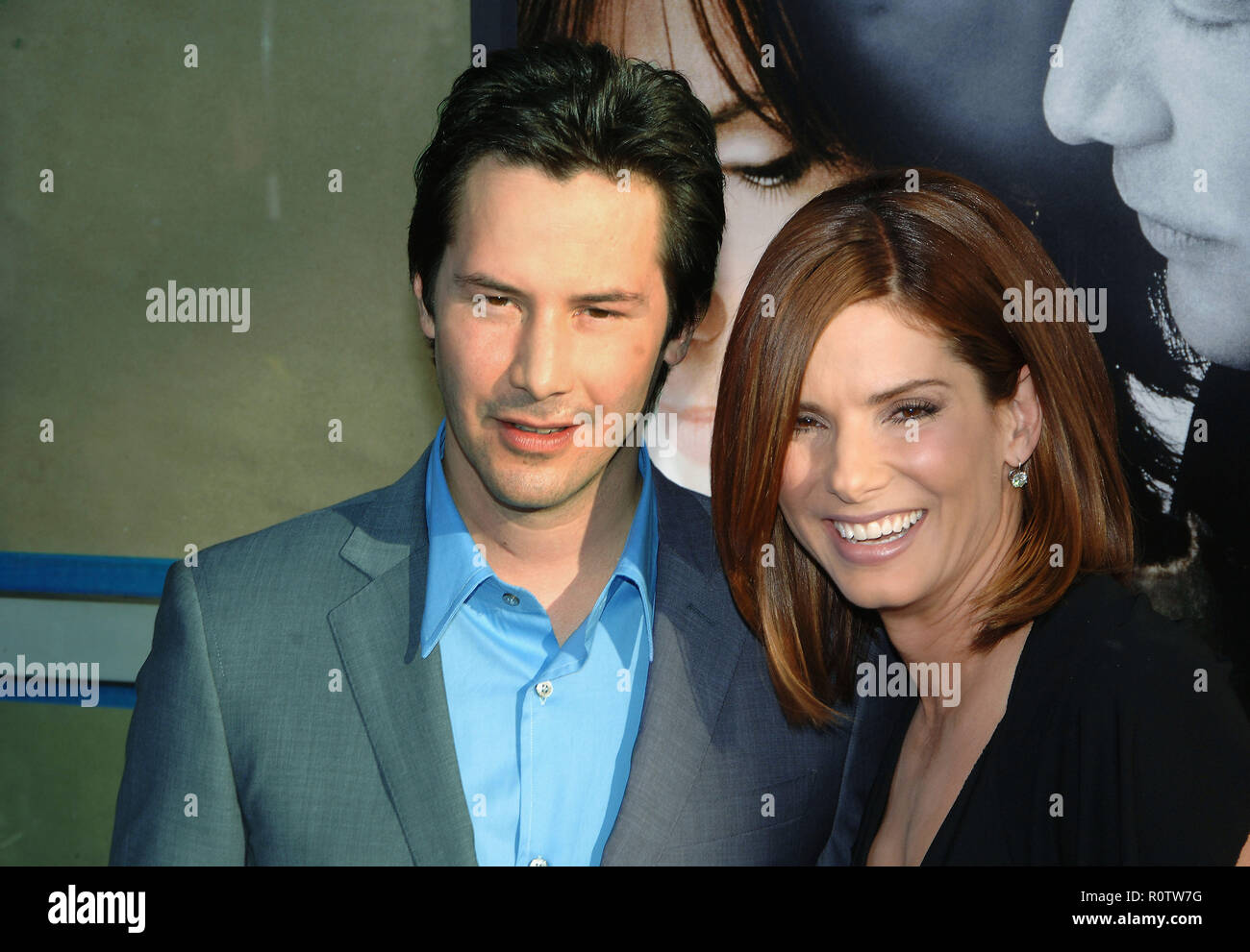 Keanu Reeves Und Sandra Bullock Bei Der Ankunft Im Haus Am See