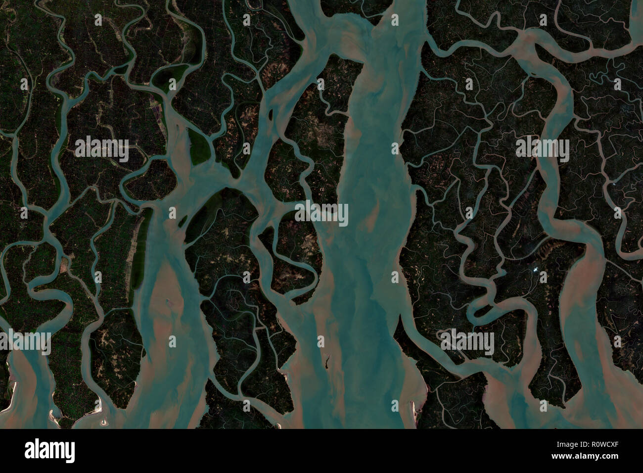 Hochauflösende Satelliten Bild der Sundarbans in Indien und Bangladesch - enthält geänderte Copernicus Sentinel Data [2018] Stockfoto