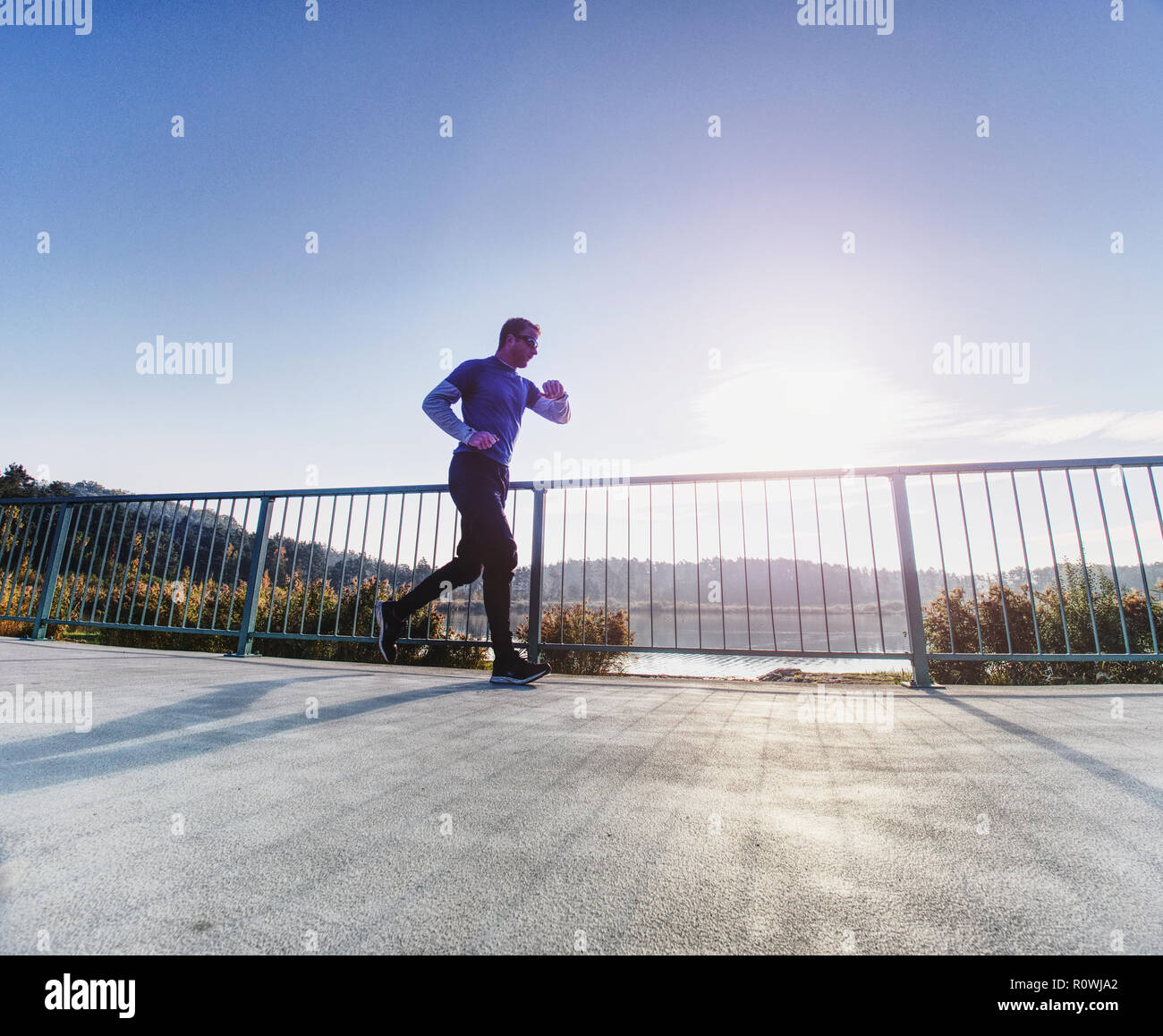 Grosser Mann Stockfotos Und Bilder Kaufen Alamy