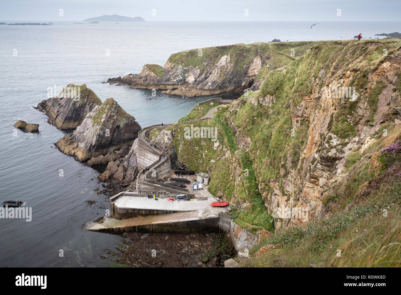 Blick von der Nordküste der Halbinsel Dingle, Dunquin Pier, Irland, Europa. Stockfoto