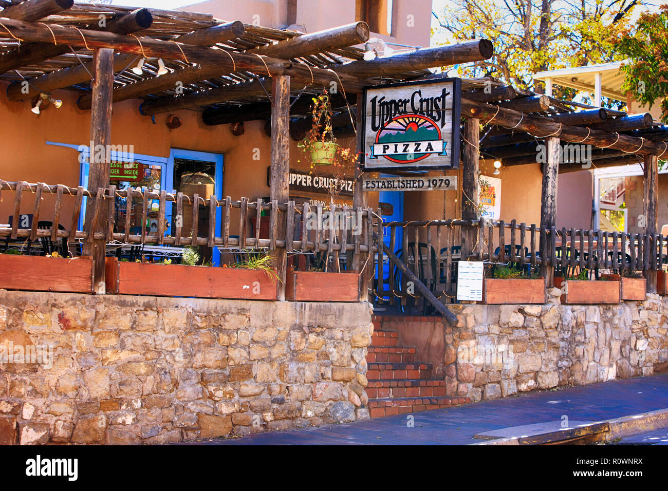 Upper Crust Pizza Restaurant in der Altstadt von Santa Fe Trail in Santa Fe, New Mexico, USA Stockfoto