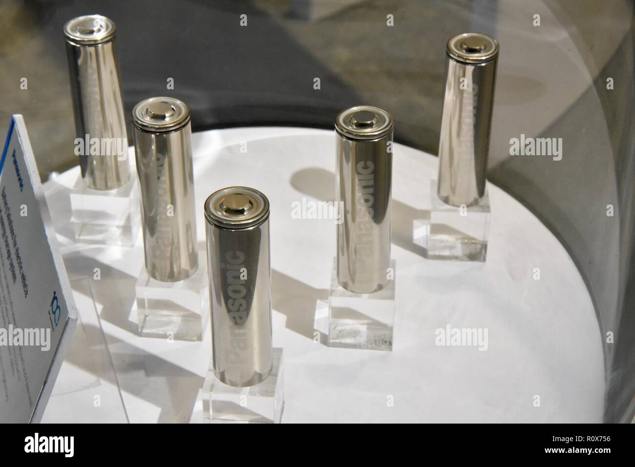 Panasonic Lithium Ionen Zellen Fur Batterien In Tesla Fahrzeuge Verwendet Ces Consumer Electronics Show Die Weltweit Grosste Technology Show Las Vegas Usa Stockfotografie Alamy