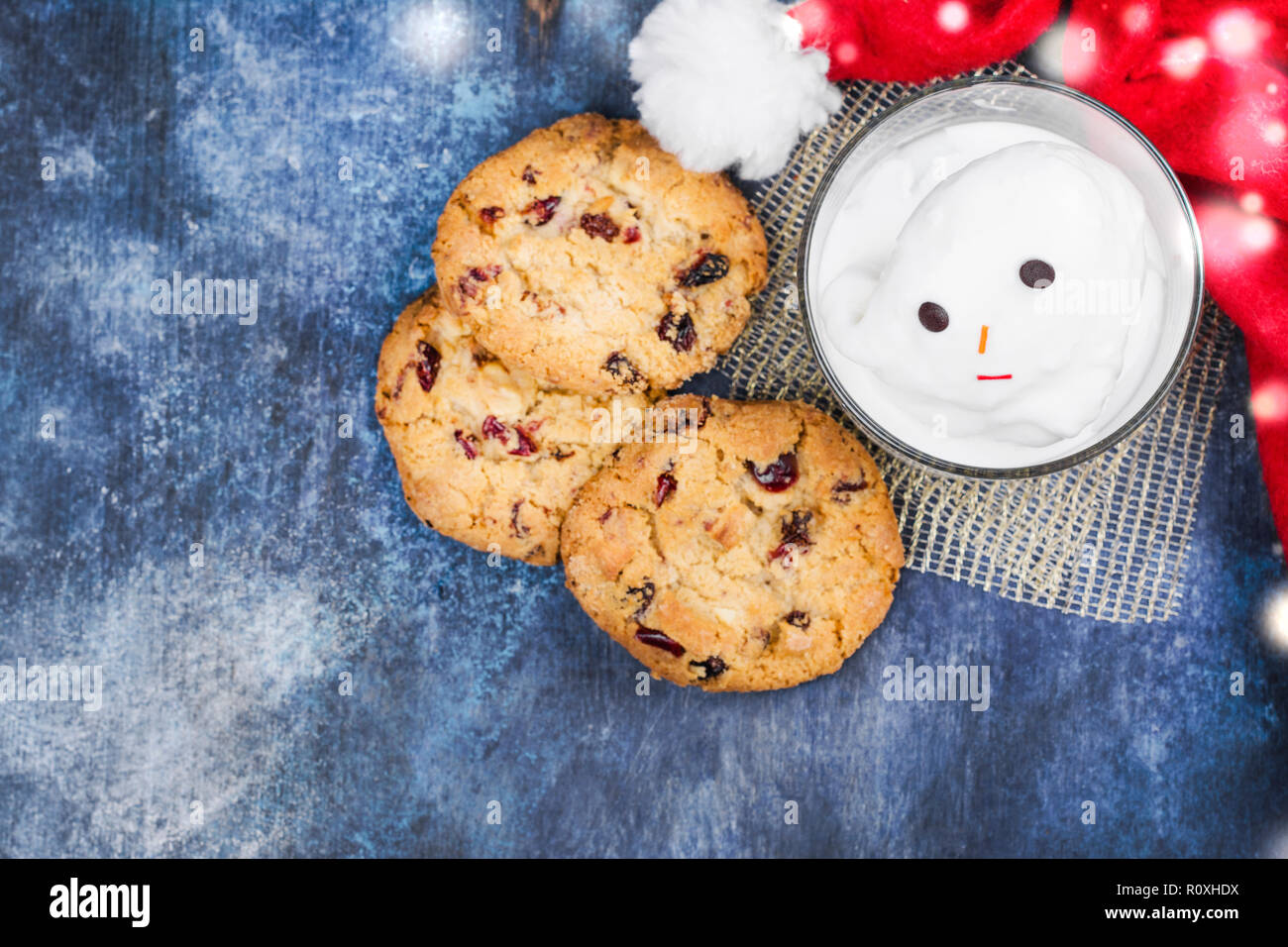 Eierlikör und Kekse für Santa Stockfoto