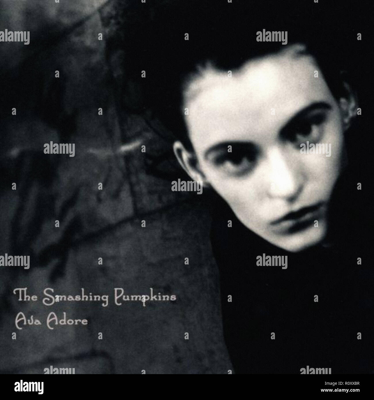 Smashing pumpkins солист. Smashing pumpkins adore. Yelena yemchuk. Smashing pumpkins zeitgeist. Smashing pumpkins album.