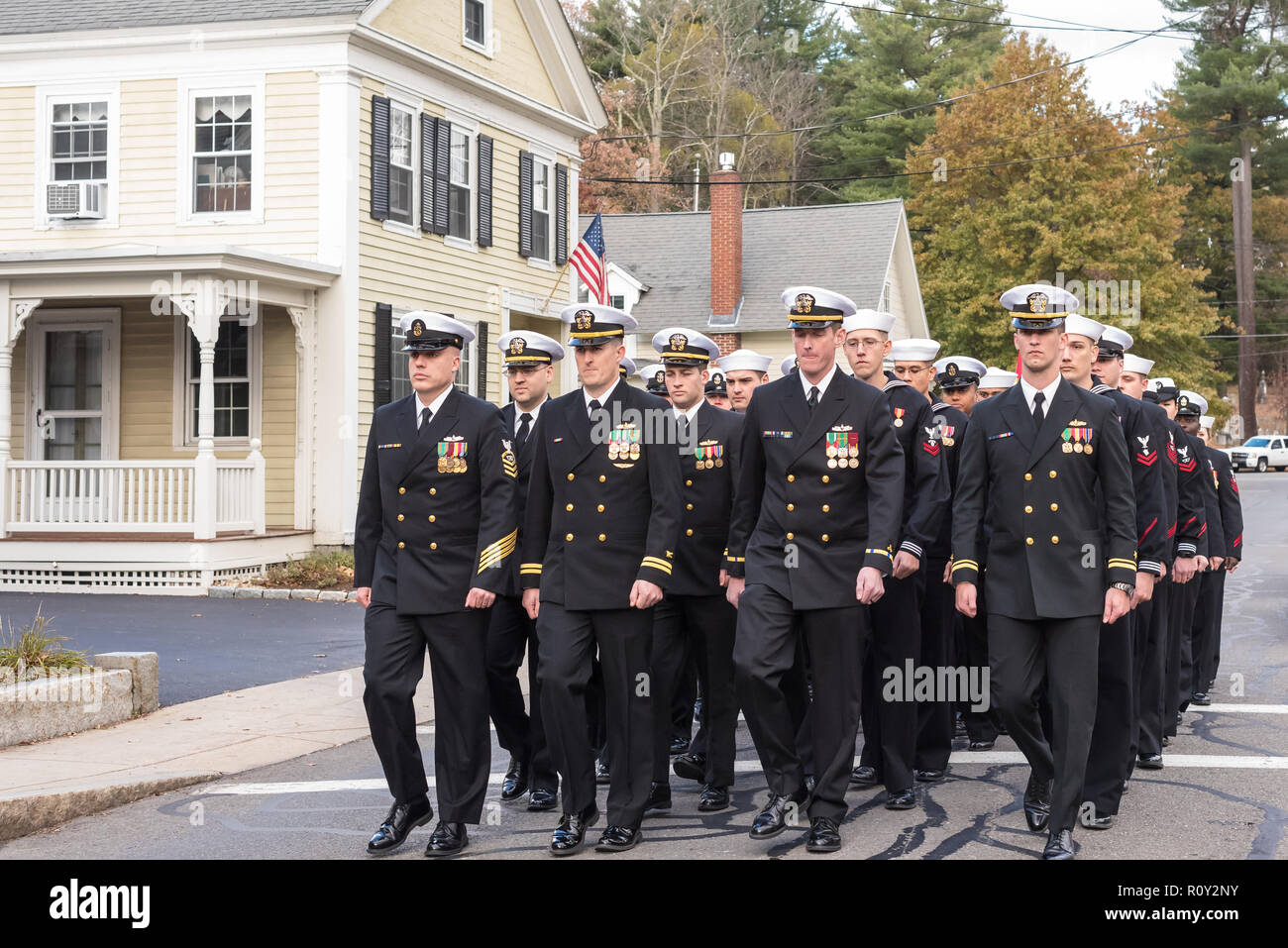 milit-r-die-prozession-am-heiligen-familie-pfarrei-in-concord-mass-f-r