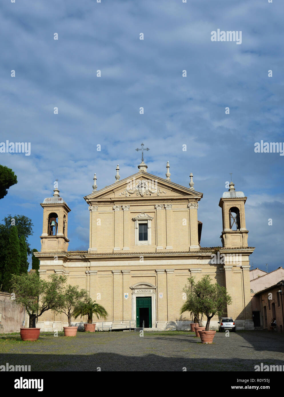 Die Basilika di Santa Anastasia al Palatino in Rom. Stockfoto