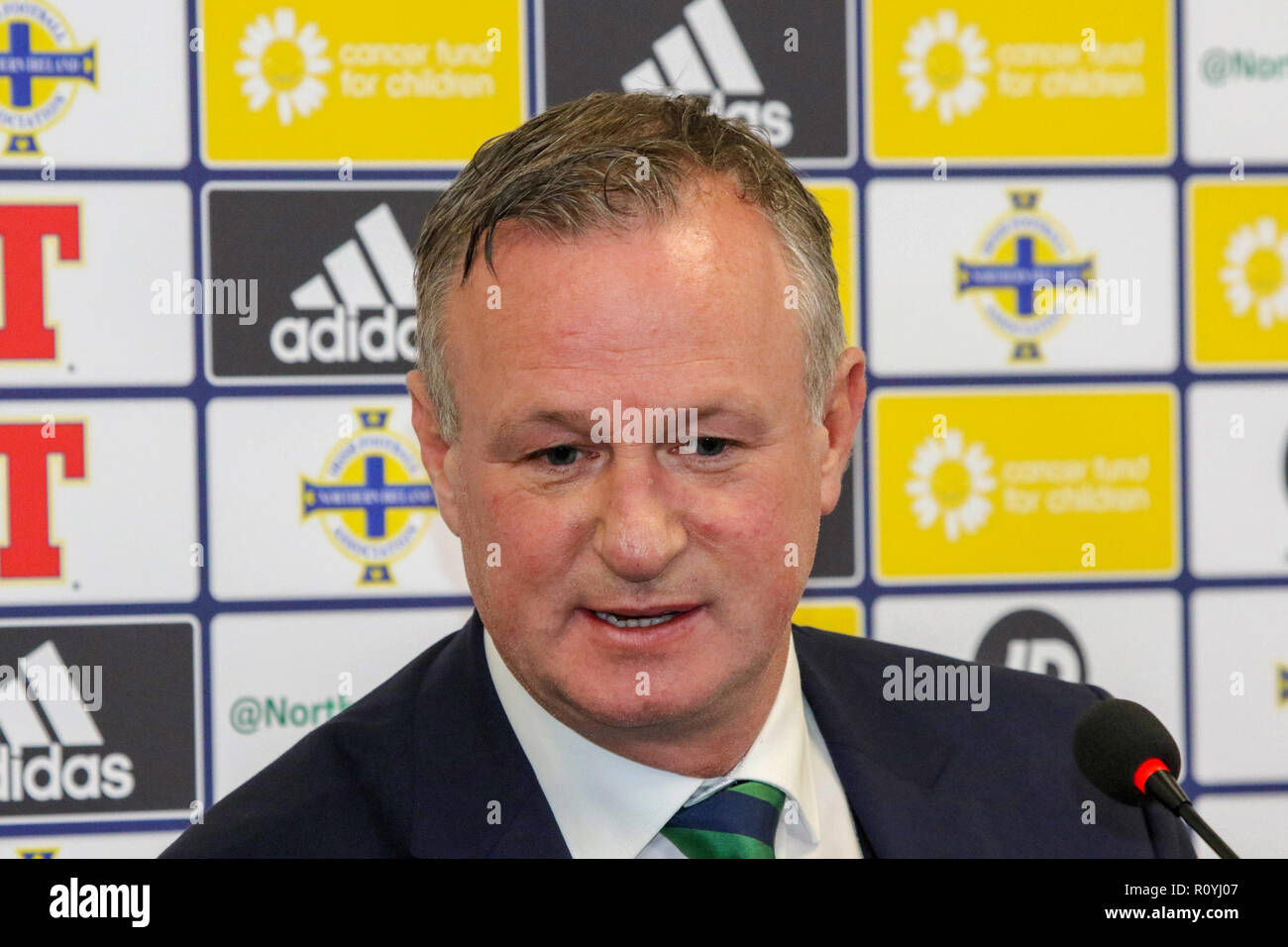 Windsor Park, Belfast, Nordirland, Großbritannien. 08. November 2018. Nordirland Manager Michael O'Neill namens seine Gruppe für die bevorstehenden Spiele gegen die Republik Irland (ein internationales Freundschaftsspiel in Dublin am Donnerstag, dem 15. November) und Österreich (im UEFA Nationen Liga in Belfast am Sonntag, 20. November). Quelle: David Hunter/Alamy Leben Nachrichten. Stockfoto