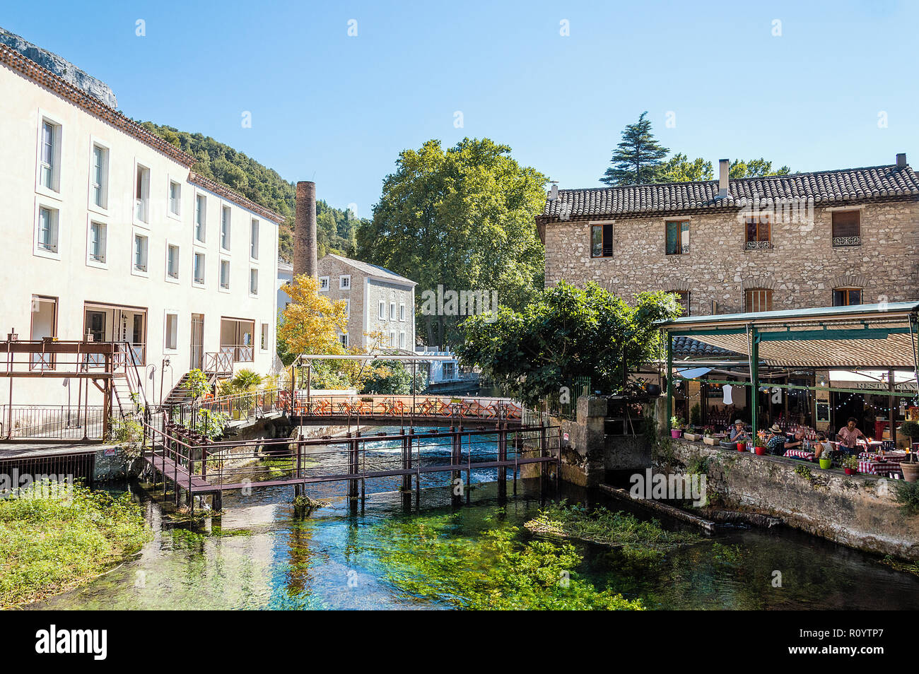 Klare, frische und süßes Wasser in Fontaine-de-Vaucluse Stockfoto