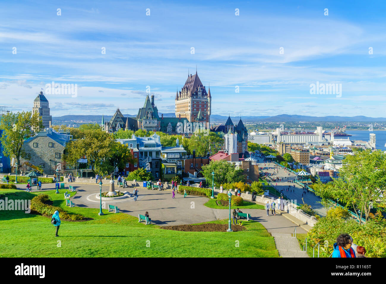 Quebec City, Kanada - 27 September 2018: Blick auf die Altstadt von der Zitadelle aus, bei Einheimischen und Besuchern, Quebec City, Quebec, Kanada Stockfoto
