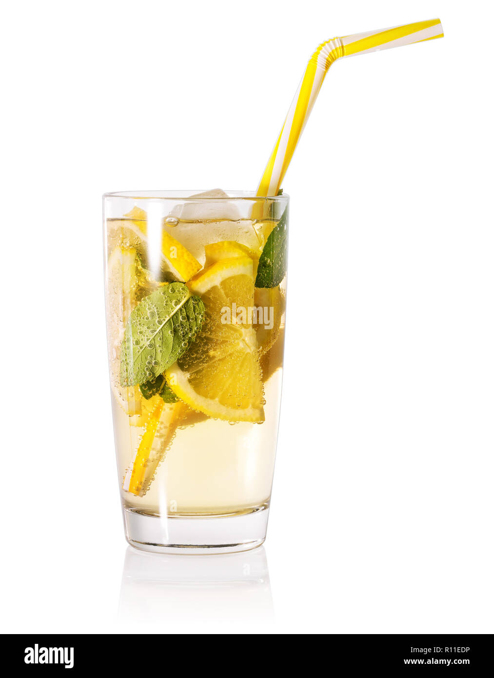 Glas hausgemachte Limonade mit gestreiften Stroh Stockfoto