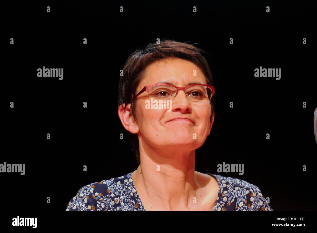 Nathalie Arhaud, Führer der Linken Partei Lutte Ouvriere - Kampf der Arbeiterklasse Partei - Gespräche in Venissieux, Frankreich Stockfoto