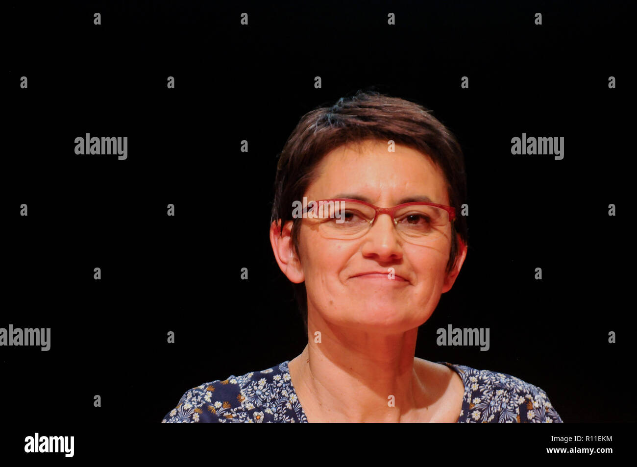 Nathalie Arhaud, Führer der Linken Partei Lutte Ouvriere - Kampf der Arbeiterklasse Partei - Gespräche in Venissieux, Frankreich Stockfoto