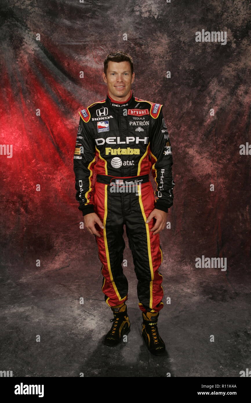 IRL Fahrer Scott Sharp stellt während der IRL Media Day bei Homestead Miami Speedway am März 4, 2006. Stockfoto