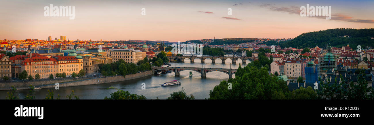 Karlsbrücke, Prag, Tschechische Republik Stockfoto
