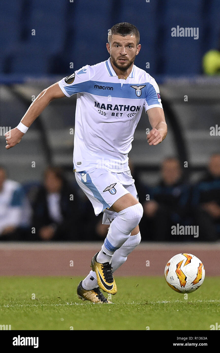 Rom, Italien. 8. November 2018. Valon Berisha Latium während der UEFA Europa League Spiel zwischen Latium und Olympique Marseille im Stadio Olimpico, Rom, Italien Am 8. November 2018. Credit: Giuseppe Maffia/Alamy leben Nachrichten Stockfoto