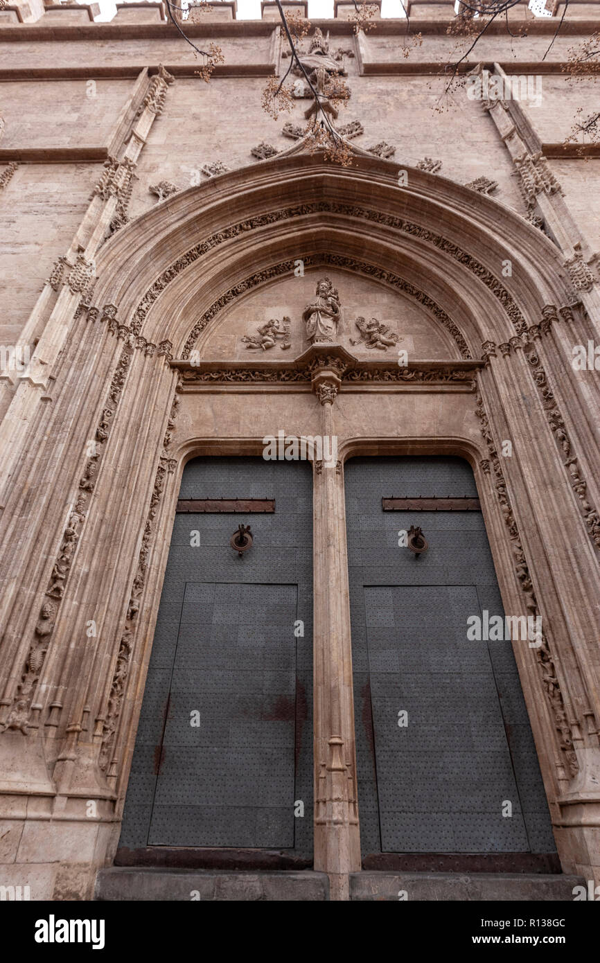 Details aus der Hintertür des La Lonja, die llotja de la Seda oder die La Lonja Seide Austausch Valencia, Spanien Stockfoto