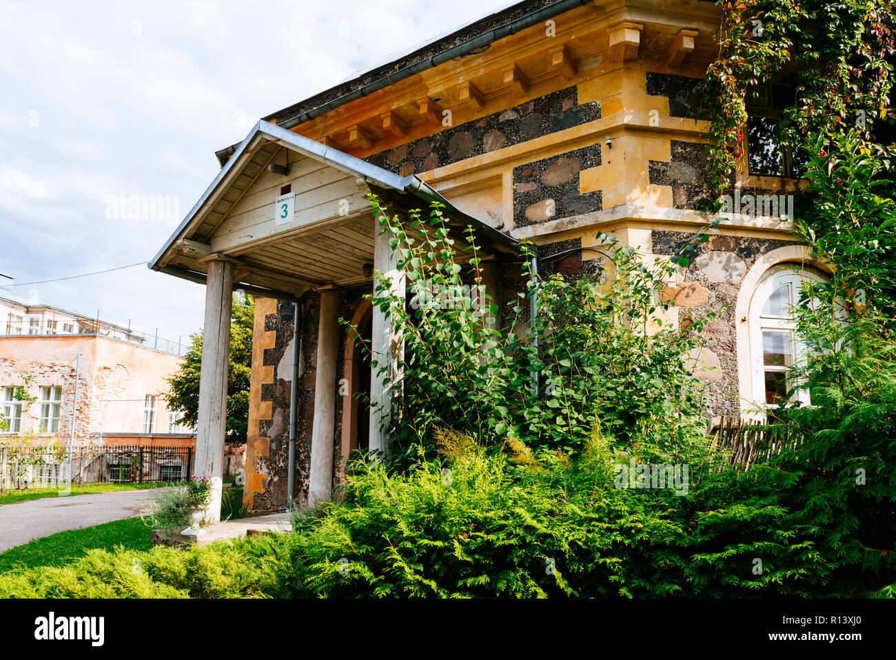 Altes Steinhaus. Gauja Nationalpark, Krimulda, Lettland, Baltikum, Europa. Stockfoto