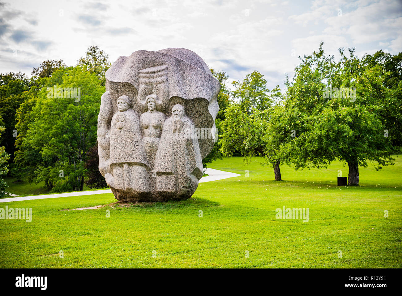 Folk Song Park bietet eine Permamente Ausstellung von indulis Ranka Skulptur. Museumsreservat Turaida, Sigulda, Lettland, Baltikum, Europa. Stockfoto