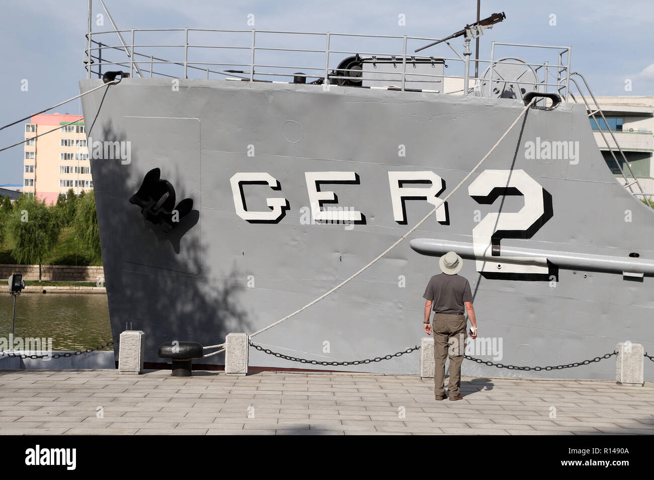 USS Pueblo angedockt auf der Potong River an der siegreichen Krieg Museum in Pjöngjang Stockfoto