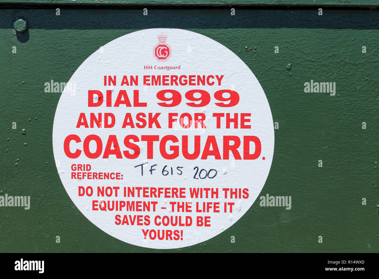 Küstenwache Warnzeichen wählen 999 für Küstenwache neben der Great Ouse River Bank König Lynn Norfolk England GB UK Europa Stockfoto
