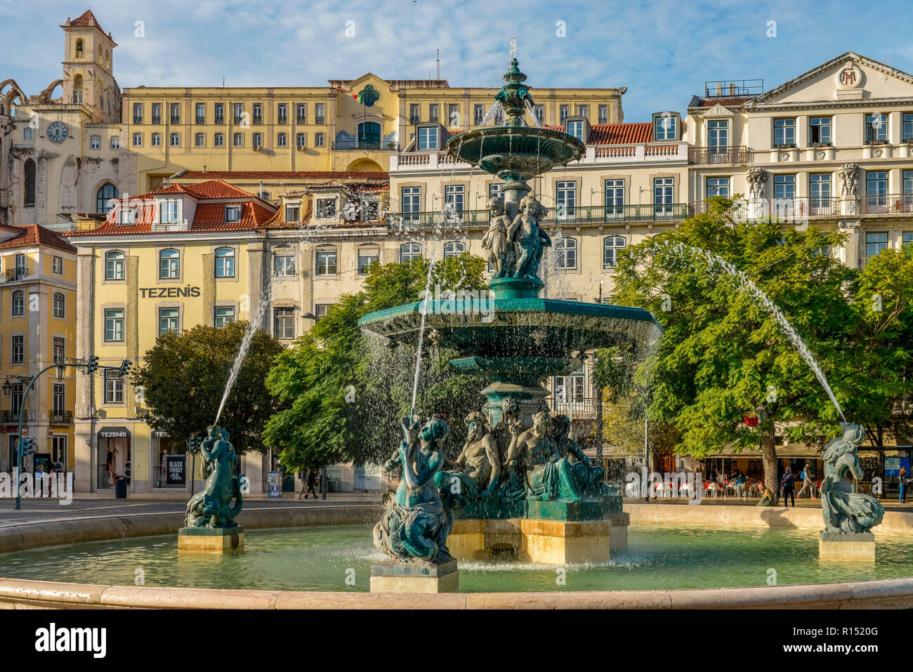 Springbrunnen, Rossio-Platz, Altstadt, Lissabon, Portugal Stockfoto