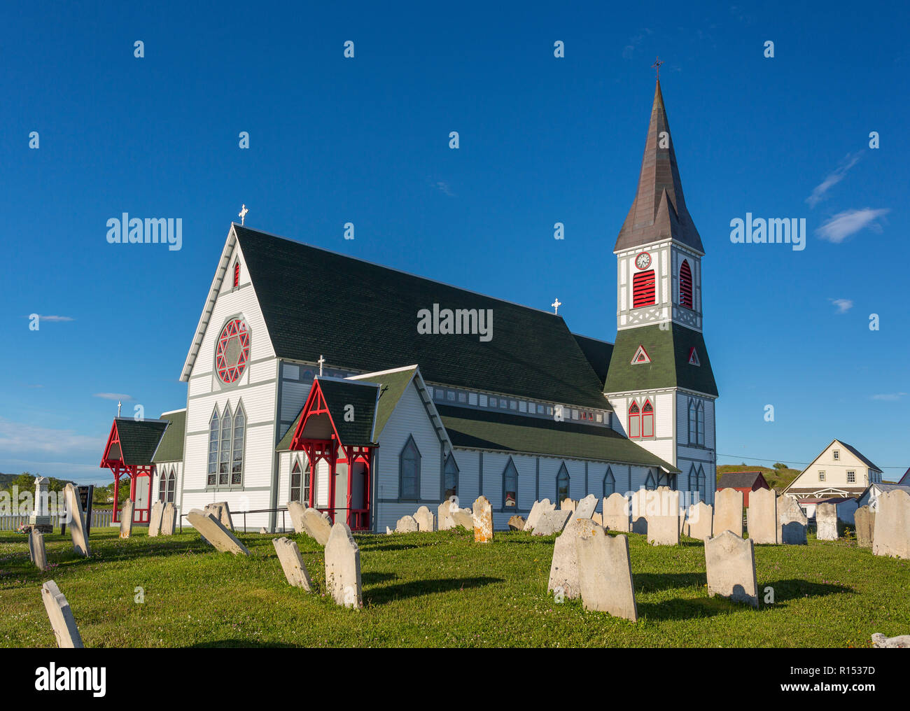 Dreifaltigkeit, Neufundland, Kanada - St. Paul's Kirche und Friedhof in der Küstenstadt Dreifaltigkeit. Stockfoto