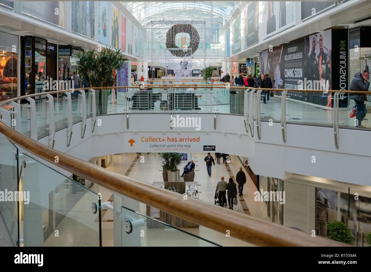 Braehead, Glasgow, UK - November 08, 2018: Braehead Retail Park und Freizeitzentrum in Glasgow in der Vorweihnachtszeit und besetzt mit get Stockfoto