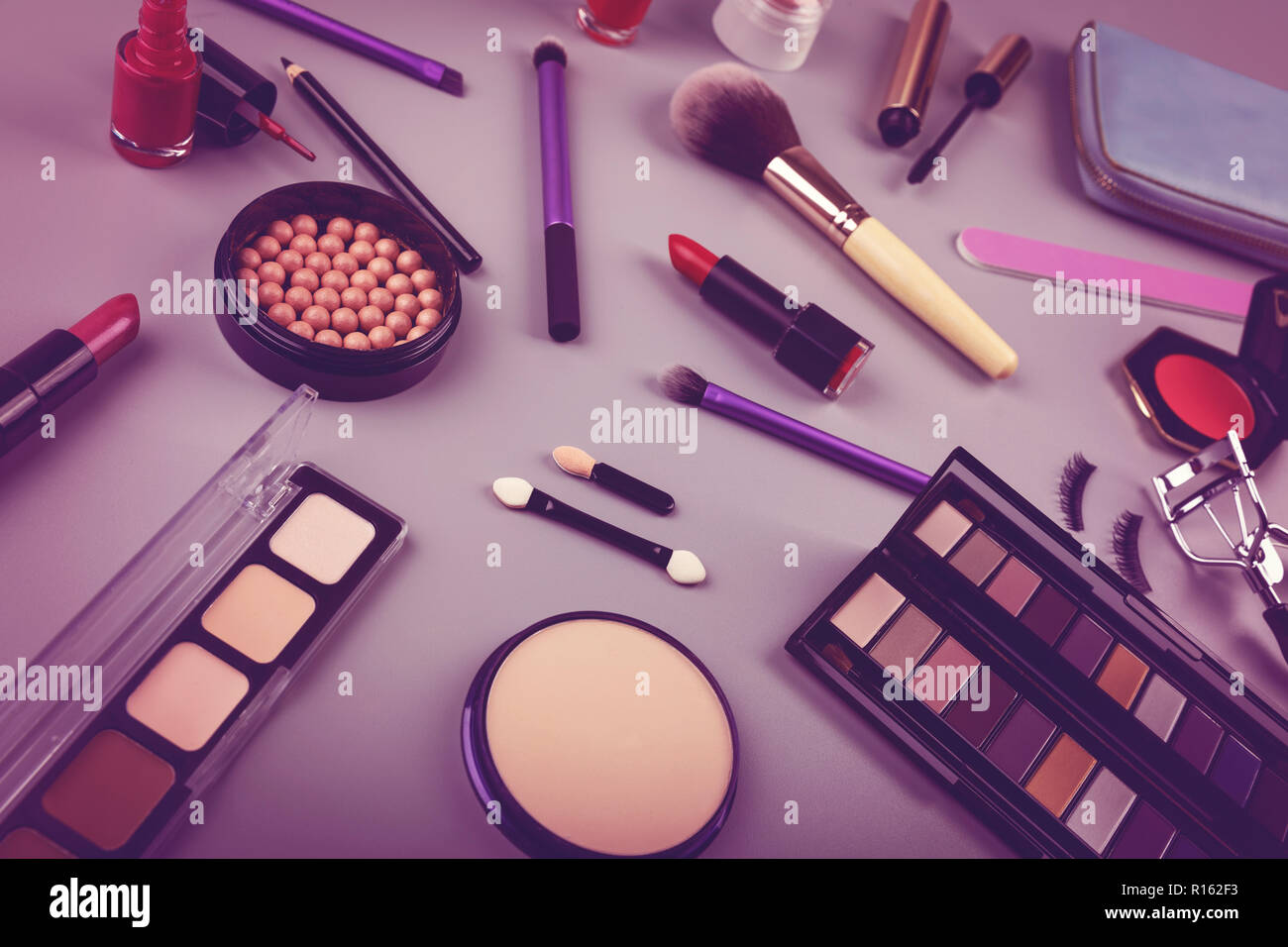 Make-up-artist Kosmetik auf dem Tisch Stockfoto