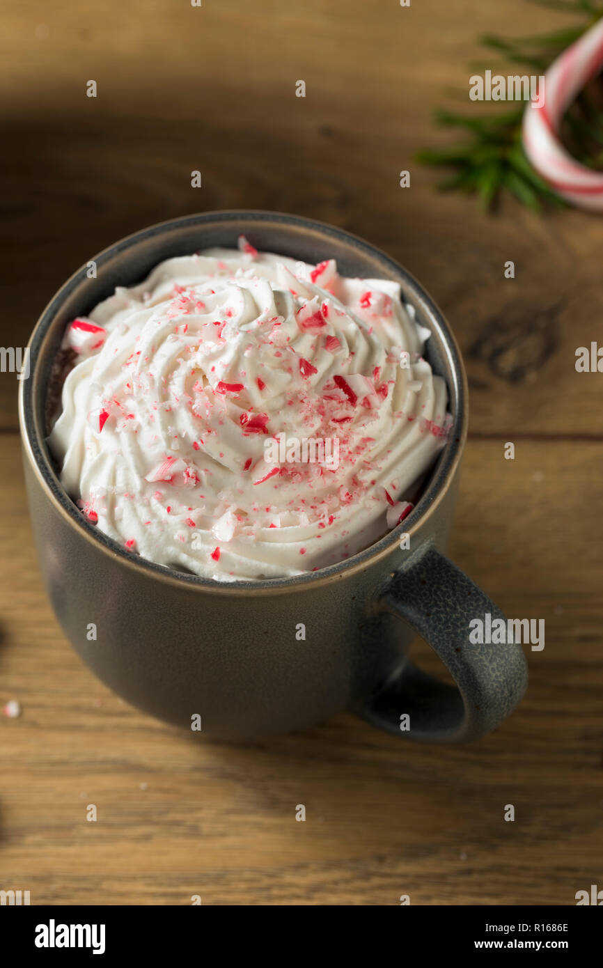 Sweet Peppermint heißen Kaffee Mokka mit Schlagsahne Stockfoto