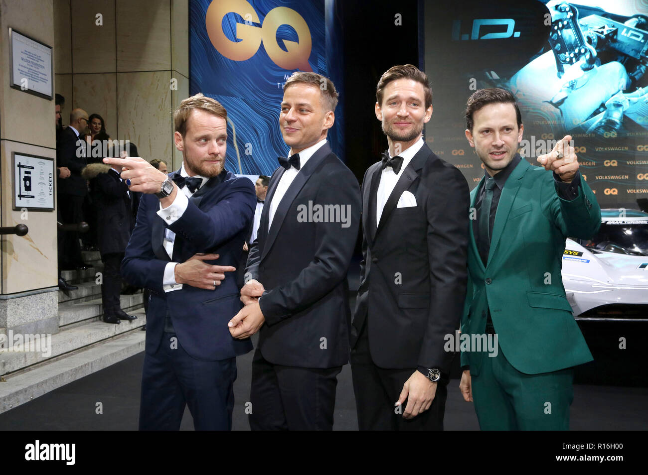 Stefan Konarske, Tom Wlaschiha, August Wittgenstein und Franz Dinda die Teilnahme an der 20. GQ Männer des Jahres" in der Komischen Oper am 8. November 2018 in Berlin, Deutschland. Stockfoto