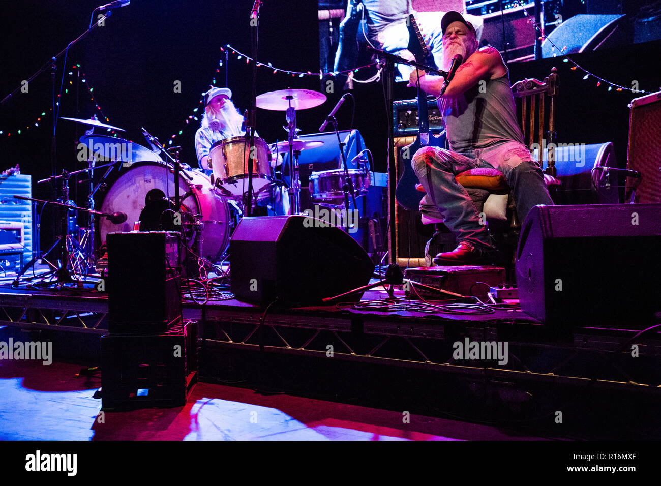 Cambridge, Großbritannien. 9. November 2018. Seasick Steve führt live im Cambridge Corn Exchange unterstützt das Album kann U Kochen?. Richard Etteridge/Alamy leben Nachrichten Stockfoto