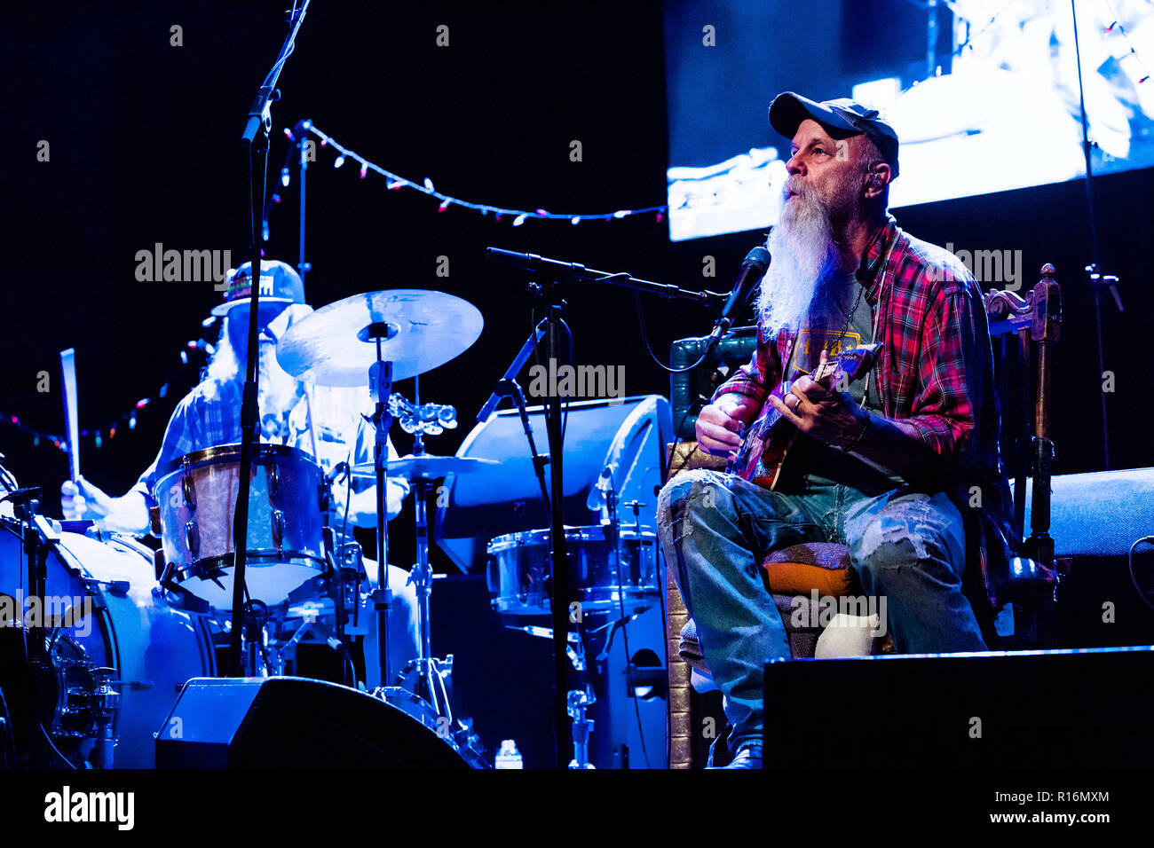 Cambridge, Großbritannien. 9. November 2018. Seasick Steve führt live im Cambridge Corn Exchange unterstützt das Album kann U Kochen?. Richard Etteridge/Alamy leben Nachrichten Stockfoto
