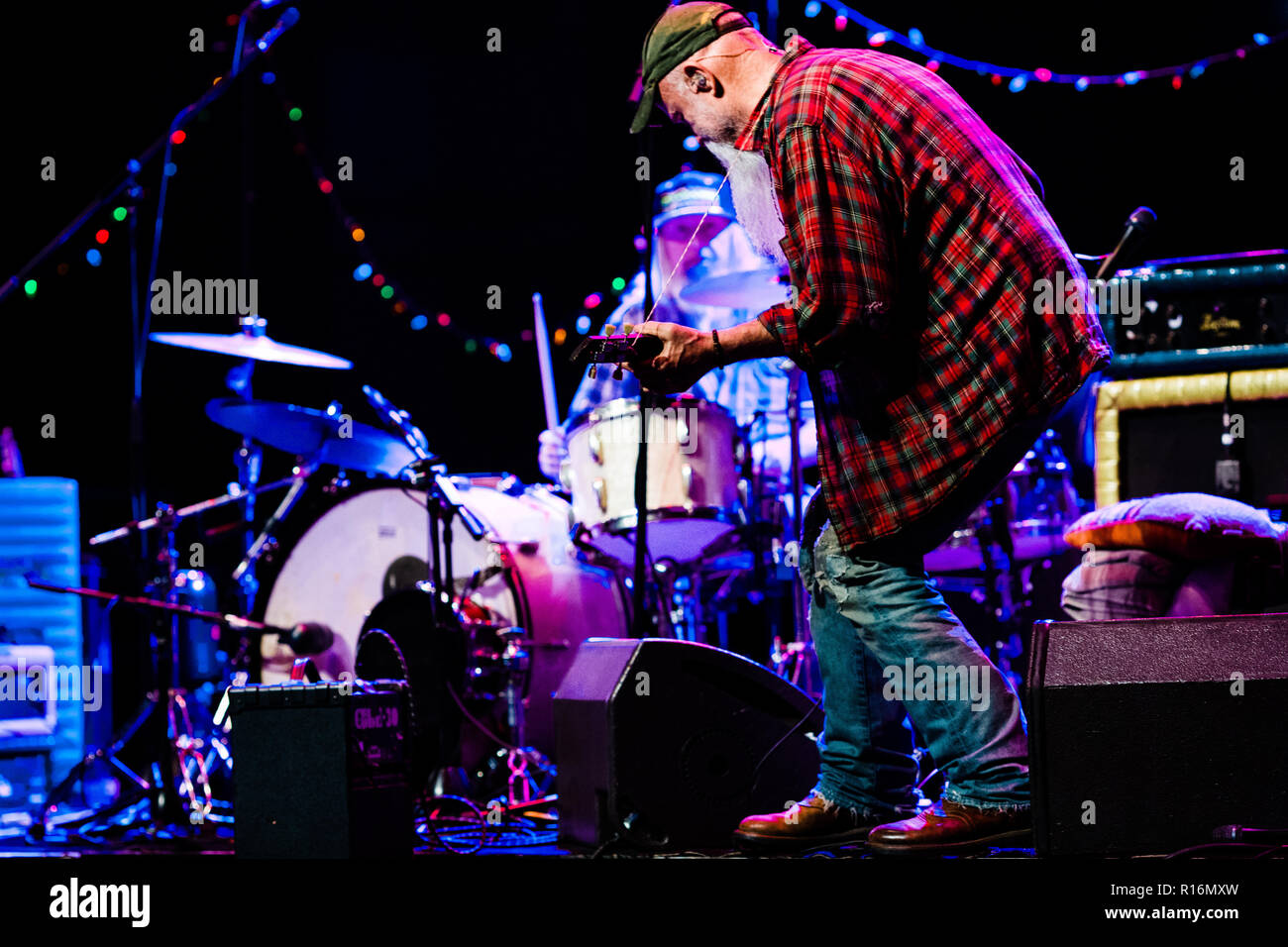 Cambridge, Großbritannien. 9. November 2018. Seasick Steve führt live im Cambridge Corn Exchange unterstützt das Album kann U Kochen?. Richard Etteridge/Alamy leben Nachrichten Stockfoto