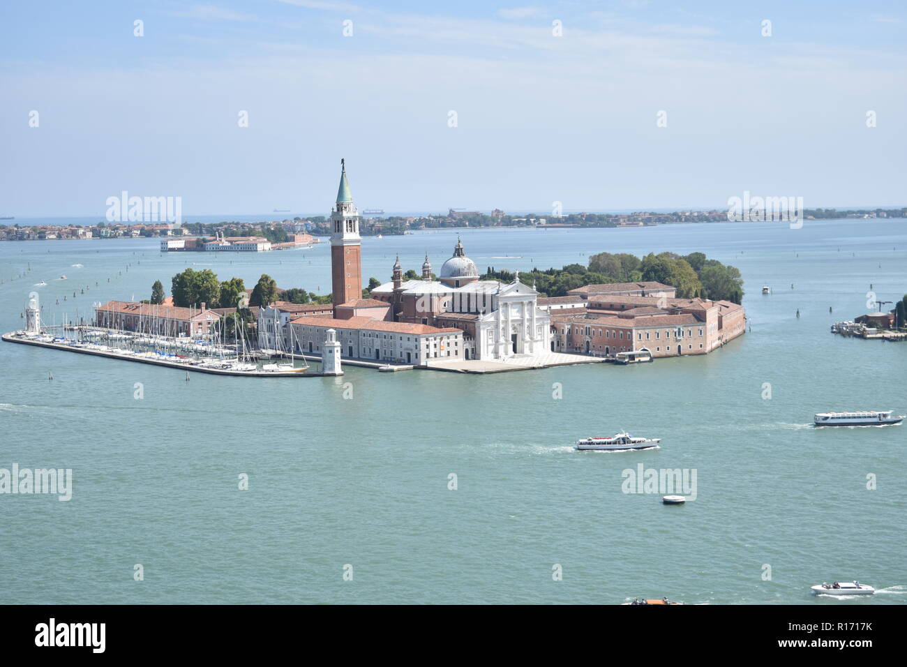 Insel San Giorgio Maggiore, vom Turm der St. Marco in Venedig gesehen Stockfoto