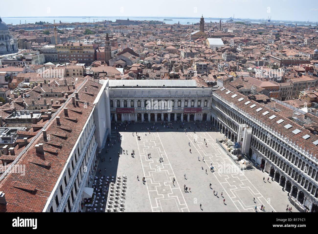 Blick auf St. Mark Square von St. Mark's Tower Stockfoto