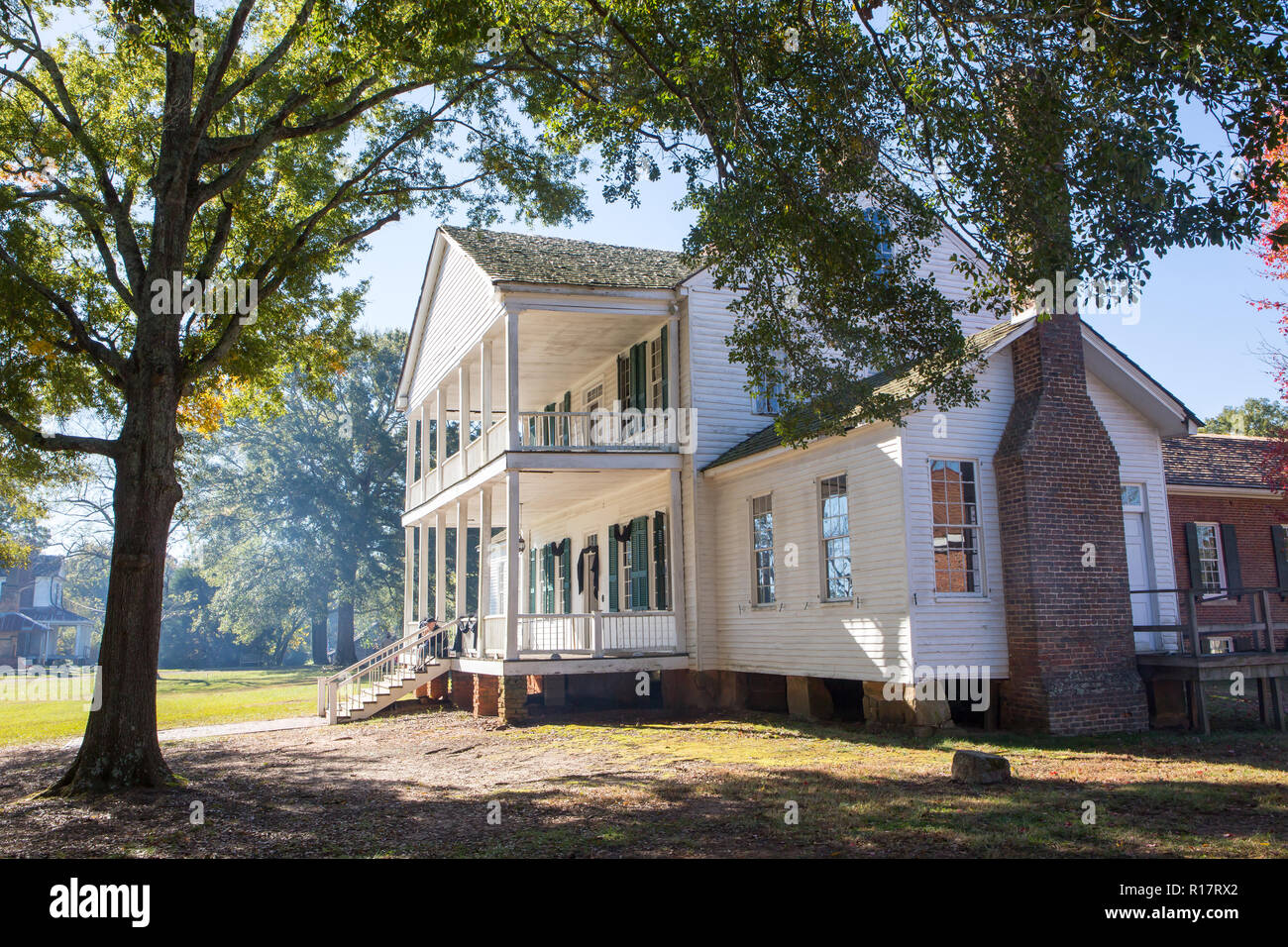 MCCONNELLS, SC (USA) - 3. November 2018: Die wichtigsten Plantation House an der historischen Brattonsville, lebendige Geschichte Museum, während eines Bürgerkrieges Reenactment. Stockfoto