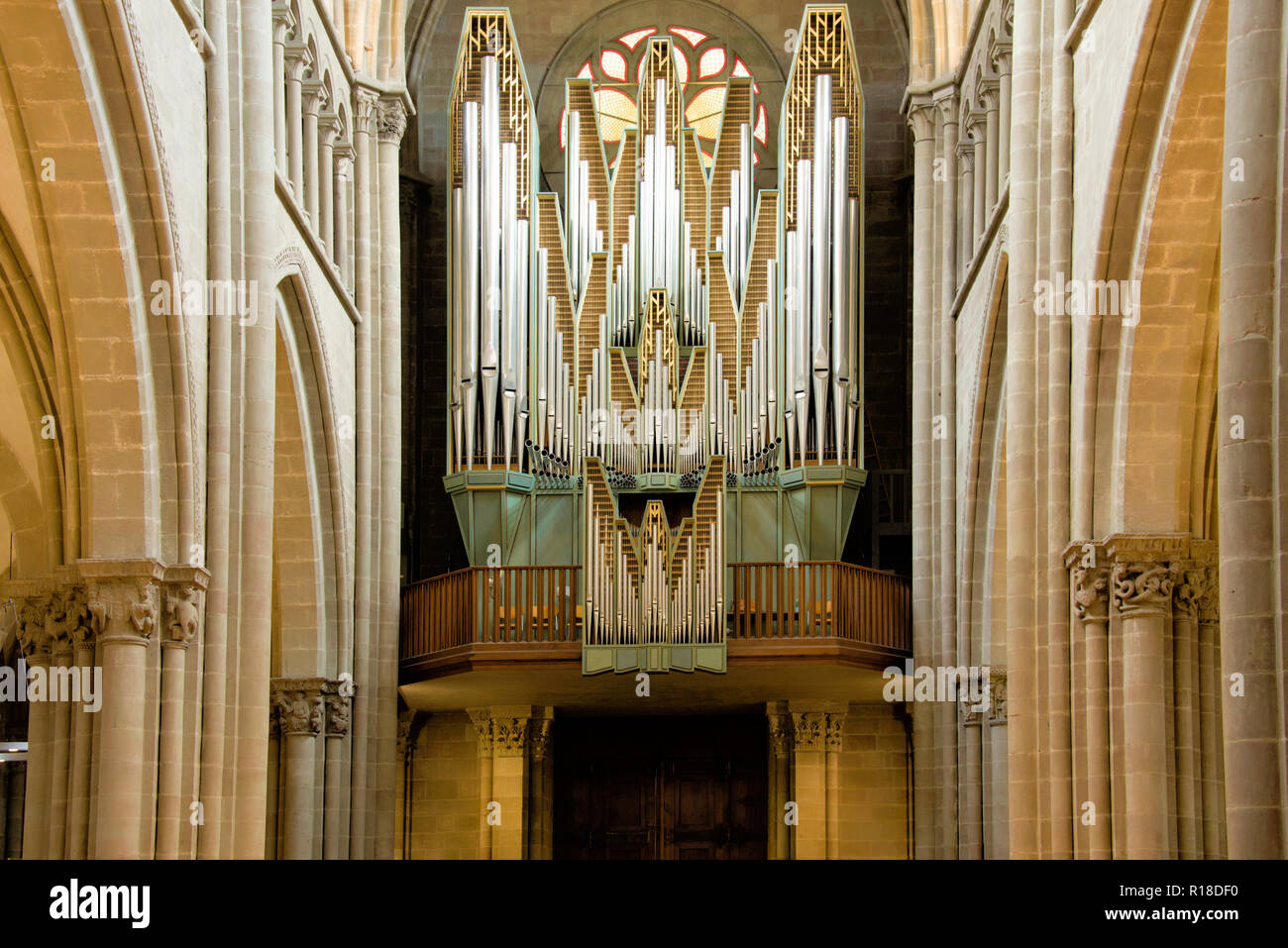 Genf, Schweiz: der Dom St. Peter Die neue Orgel ist ein Werk des Metzler Fabrik in Zürich Stockfoto