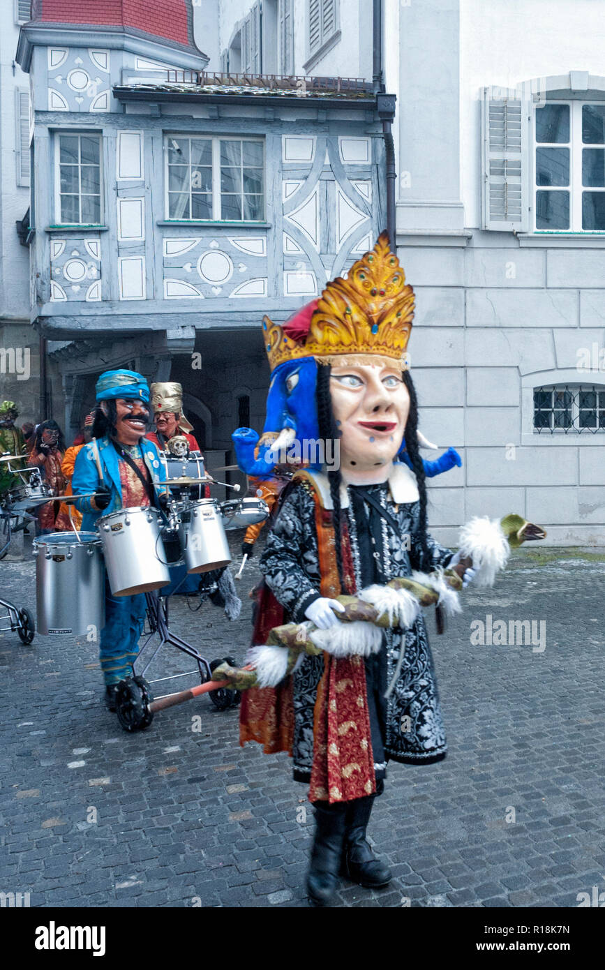 Menschen tragen ein Karneval Kostüme Karneval bei Luzern, Schweiz Stockfoto