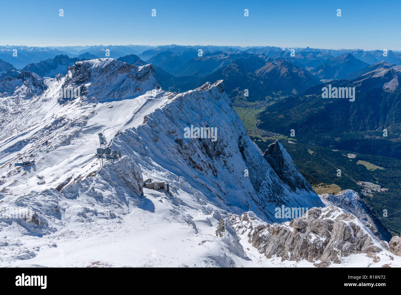 Österreichischen Teil der Zugsptize, Ehrwald, Reutte, Wetterstein Gebirge oder Wettersteingebirge, Alpen, Tirol, Österreich, Europa Stockfoto