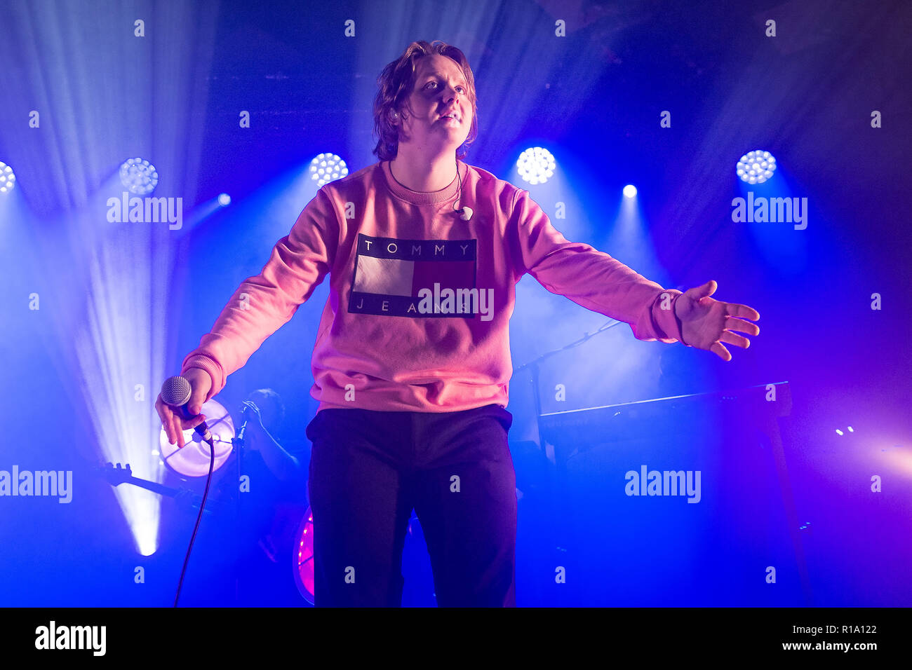 Glasgow, Schottland, Großbritannien. 10. November 2018. Lewis Capaldi, im Konzert an der weltberühmten Barrowlands Ballsaal, Glasgow, UK. Credit: Stuart Westwood/Alamy leben Nachrichten Stockfoto